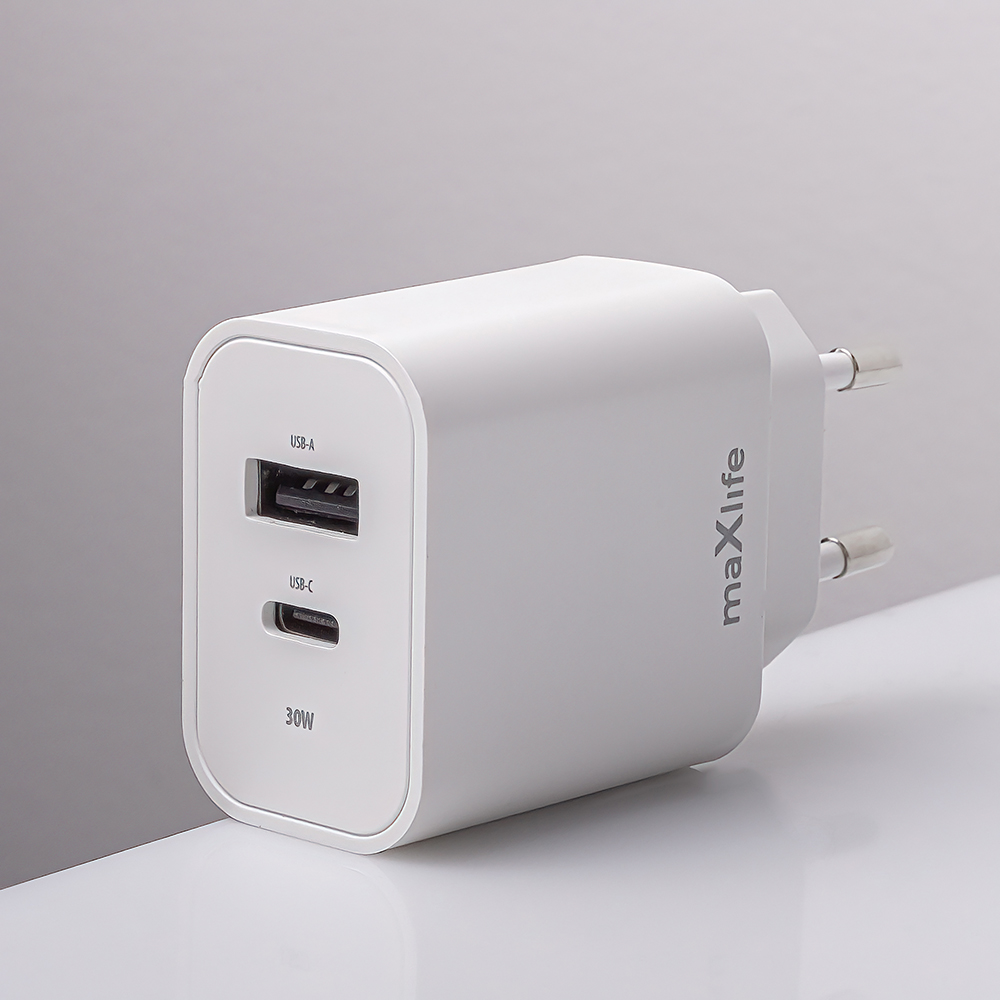 Maxlife MXTC-06-30AC PD QC charger 1x USB-C 1x USB 30W white + USB-C – USB-C cable 60W