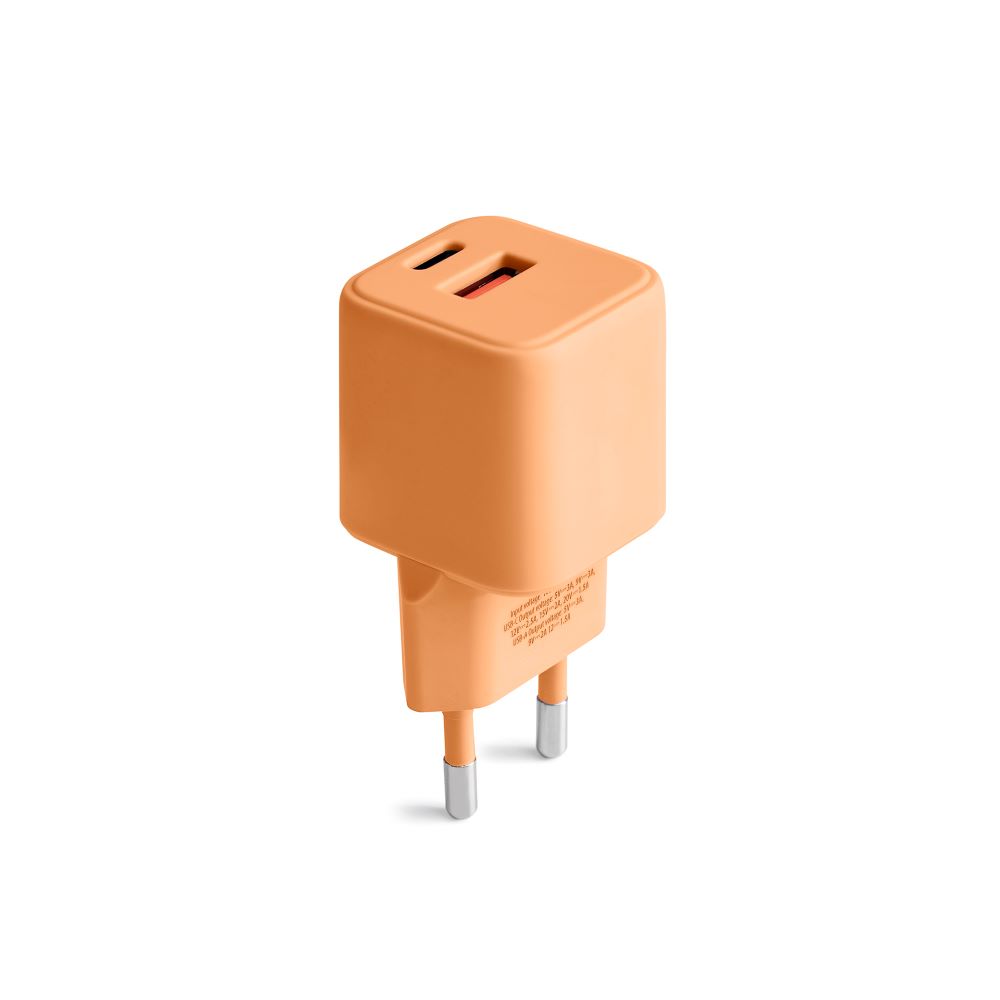 COLORUM väggladdare USB-A + USB-C PD 30W CLS30-AC-14 i Peach Fuzz