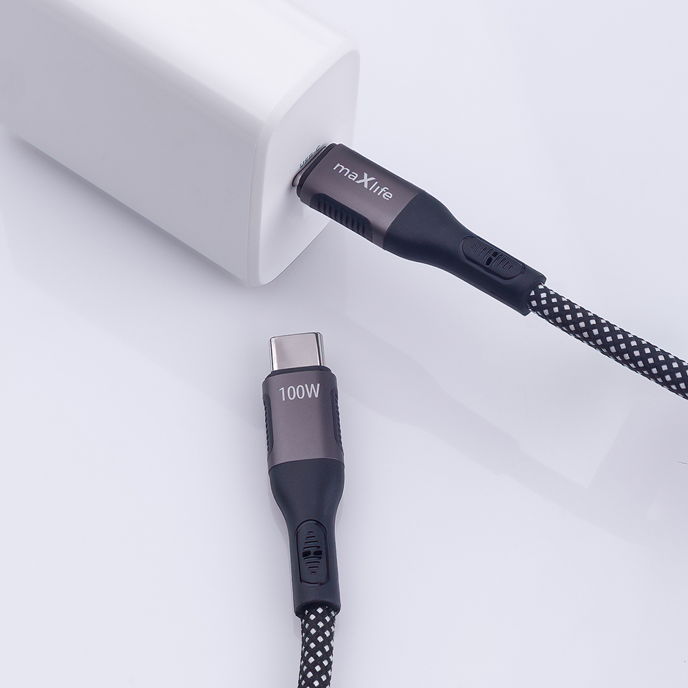 Maxlife MXUC-11 magnetic cable USB-C – USB-C 1,0 m 100W black nylon