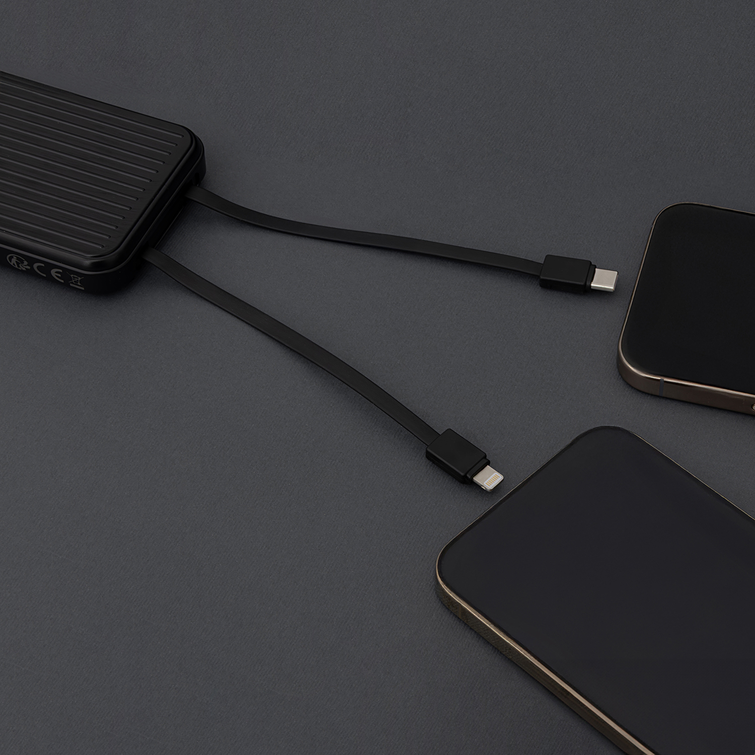 Maxlife power bank with built-in cables MXPB-06 PD QC 22,5W 10000 mAh black