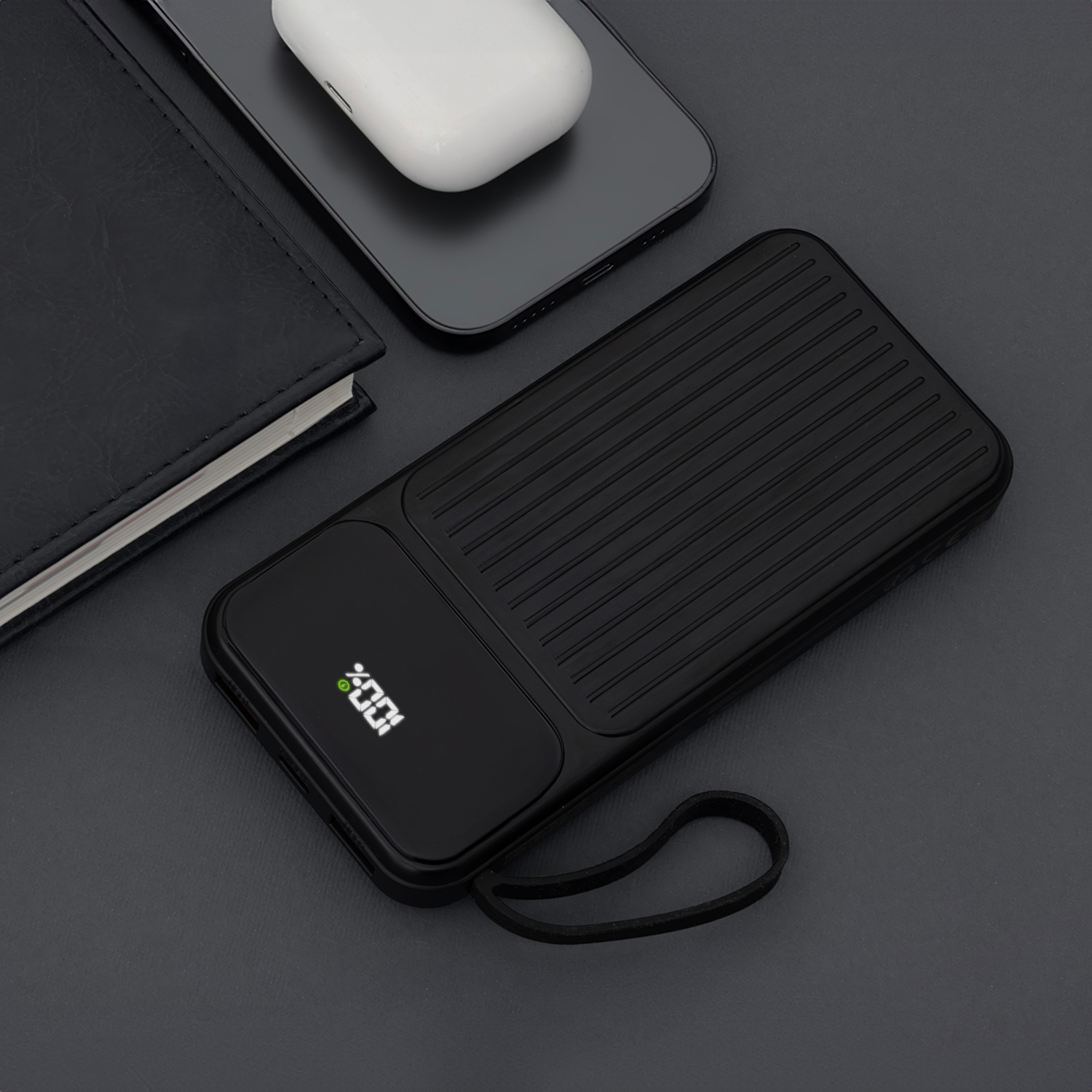 Maxlife power bank with built-in cables MXPB-06 PD QC 22,5W 10000 mAh black