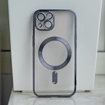 Färg Chrome Mag-fodral för iPhone 16e svart