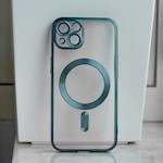 Color Chrome Mag-fodral för iPhone 16 6,1″ i grönt