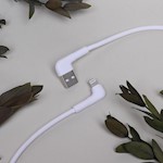 Maxlife MXUC-09 vinklad USB-Lightning-kabel 1,0 m 2,4A vit