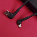 Maxlife MXUC-09 vinklad kabel USB – USB-C 1,0 m 3A svart