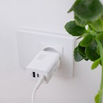 Maxlife MXTC-08-65ACC PD QC-laddare 2x USB-C 1x USB 65W vit