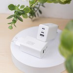 Maxlife MXTC-08-65ACC PD QC-laddare 2x USB-C 1x USB 65W vit