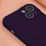Silikonfodral för iPhone 15 Pro 6,1″ i plommonfärg