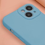 Silikonfodral till iPhone 15 6,1″ i himmelsblå